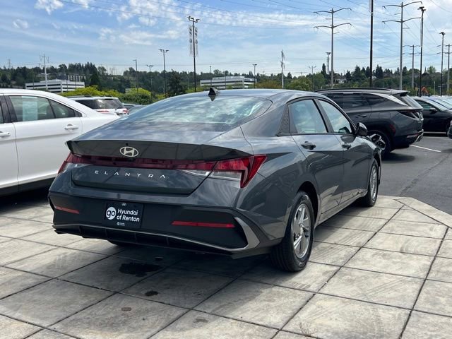 New 2026 Hyundai Elantra SE FWD image 9