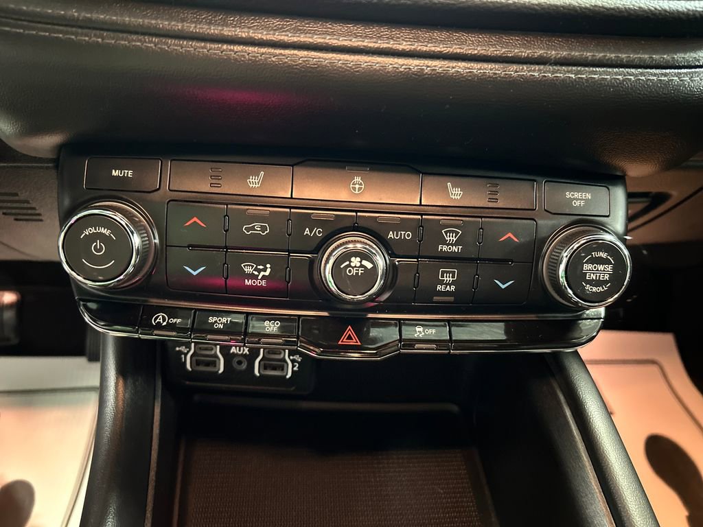 Used 2024 Dodge Durango SXT w/ Trailer Tow Group IV image 20