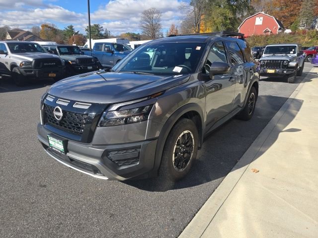 Used 2023 Nissan Pathfinder Rock Creek image 3