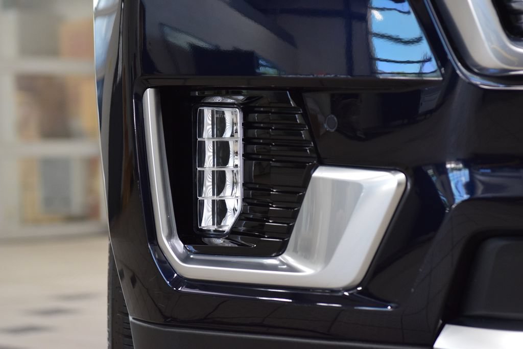 Used 2024 GMC Yukon Denali AWD/4WD image 14