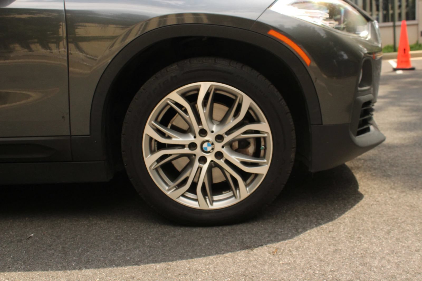 Used 2018 BMW X2 sDrive28i w/ Convenience Package FWD image 4