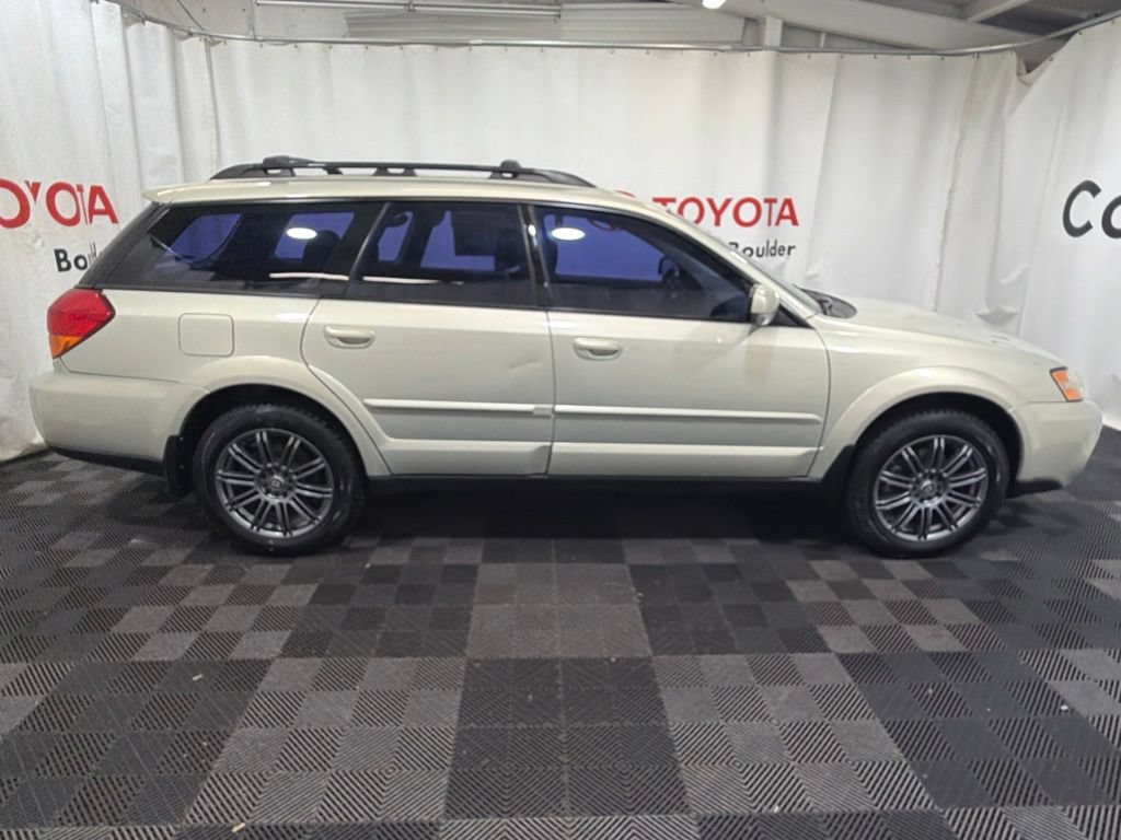 Used 2006 Subaru Outback 2.5XT AWD/4WD image 10