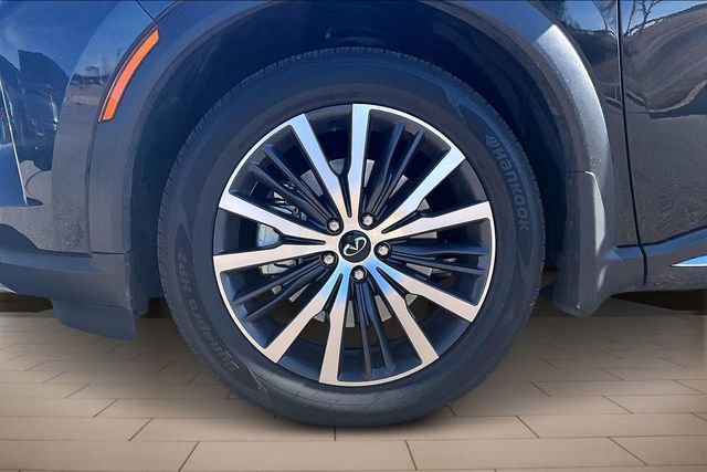 Used 2025 INFINITI QX60 Sensory w/ Vision Package image 9