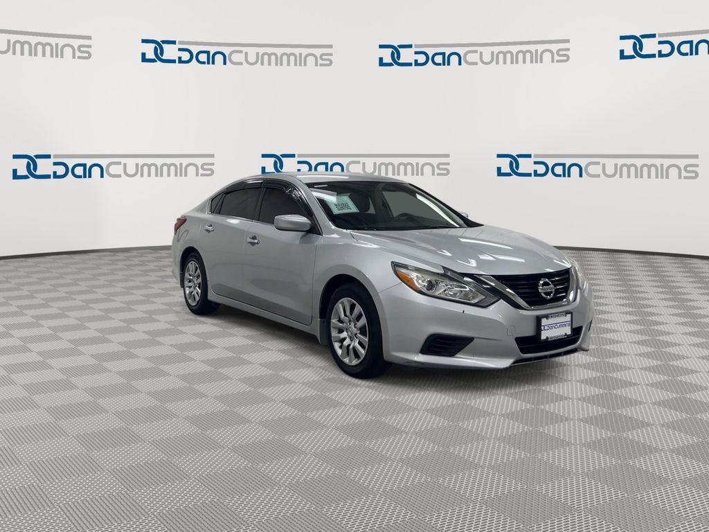 Used 2018 Nissan Altima 2.5 S w/ S Convenience Package image 2