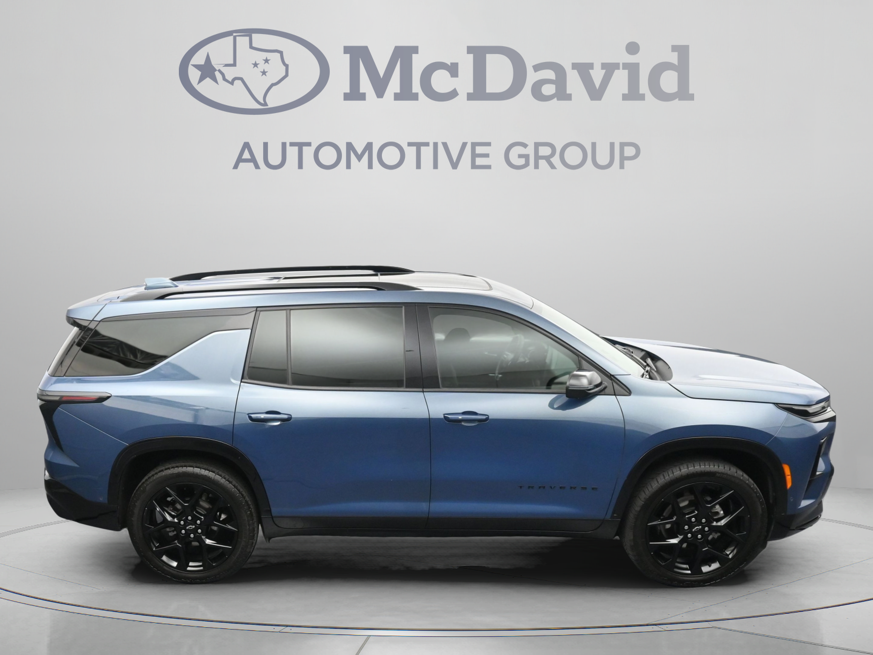Used 2025 Chevrolet Traverse RS w/ LPO, Cargo Package AWD/4WD image 41