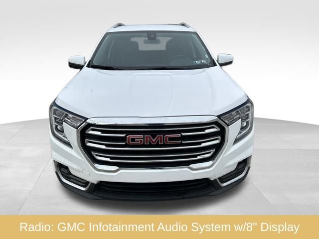 Used 2023 GMC Terrain SLT image 2