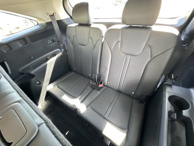 Certified 2025 Kia Sorento S w/ Panoramic Sunroof Package AWD/4WD image 28
