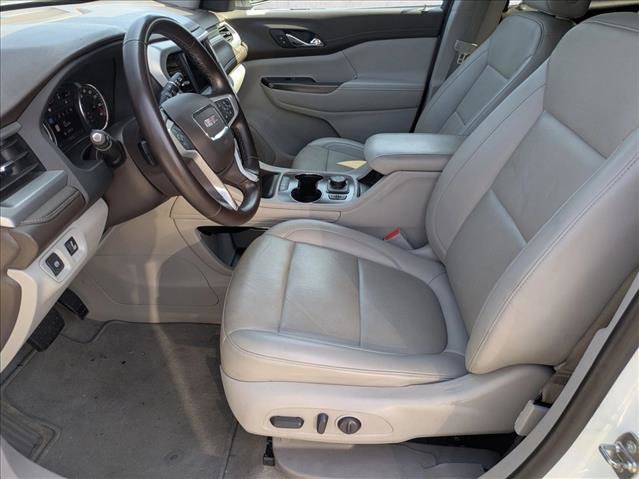 Used 2023 GMC Acadia SLT image 9