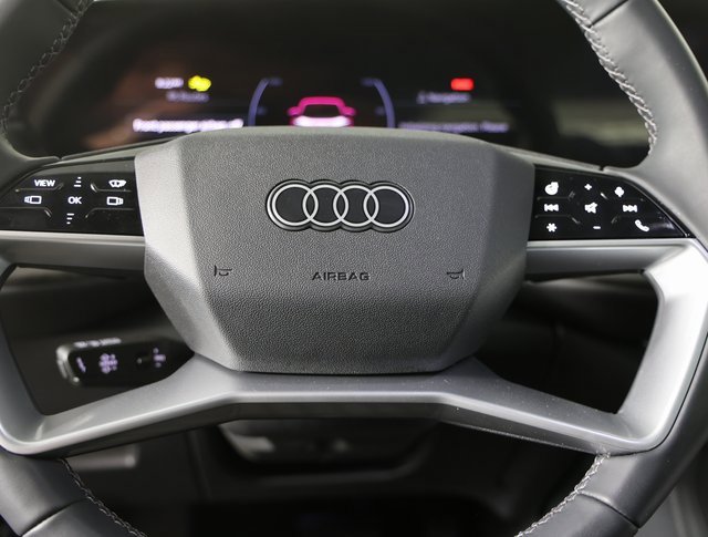 Used 2025 Audi Q5 Premium Plus image 14