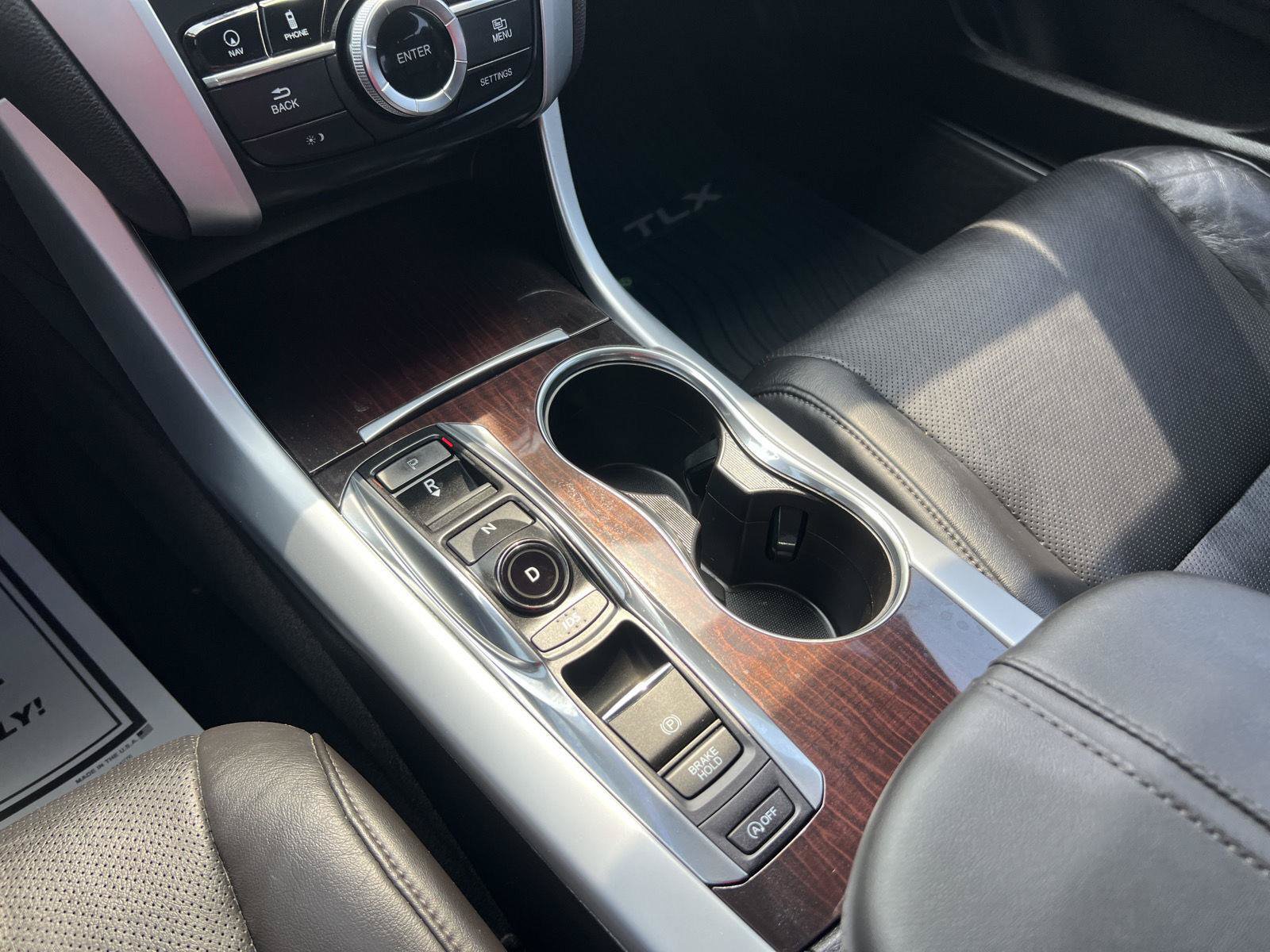 Used 2016 Acura TLX V6 SH-AWD w/ Technology Pkg image 28