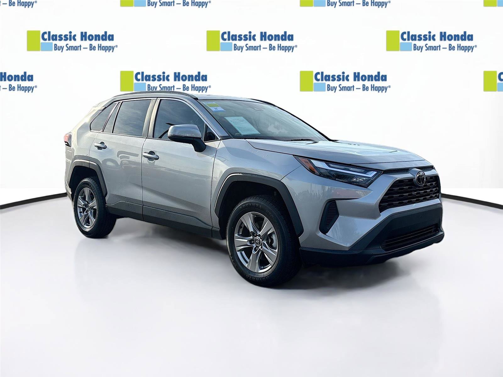 Used 2022 Toyota RAV4 XLE