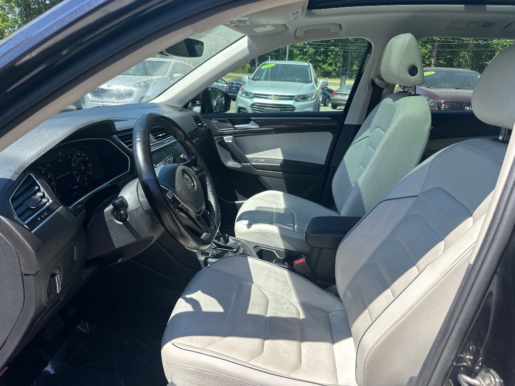 Used 2018 Volkswagen Tiguan SEL Premium AWD/4WD image 12