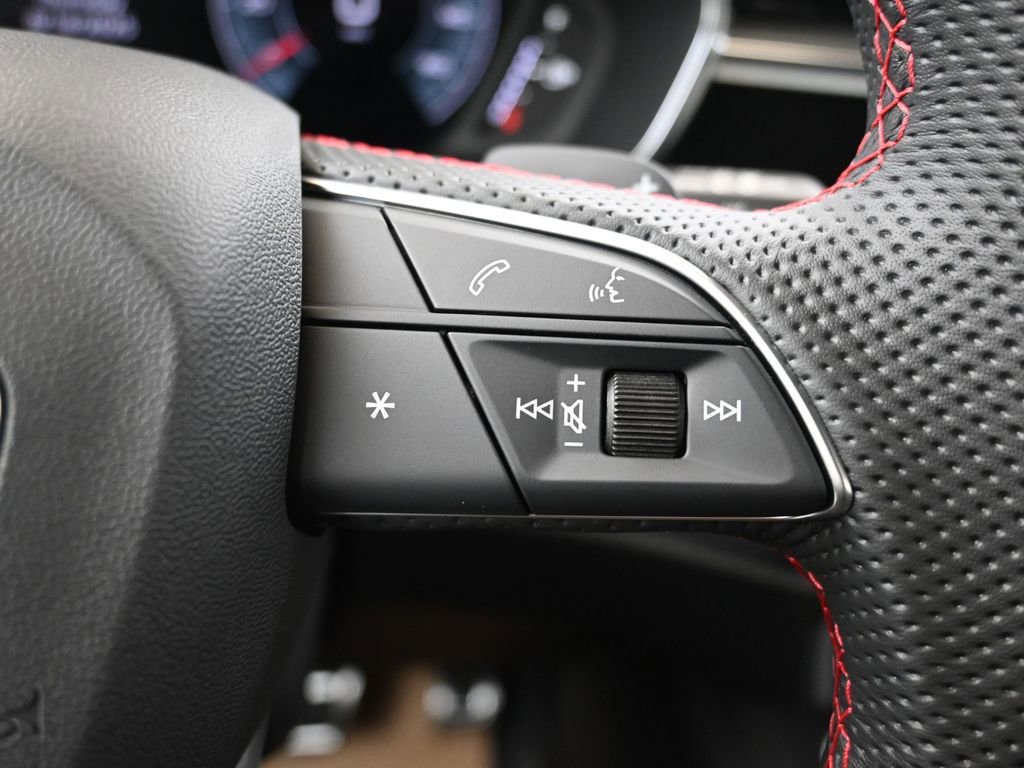 Used 2025 Audi Q3 2.0T Premium Plus w/ Premium Plus Package image 28