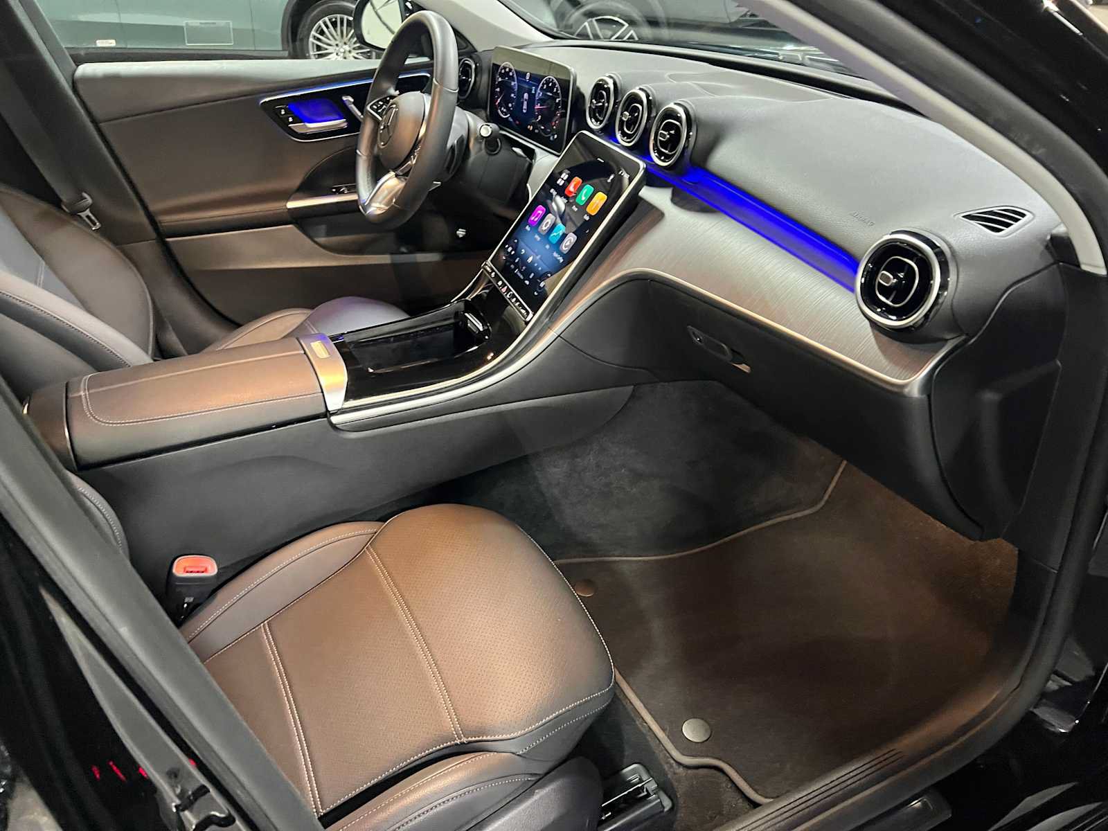Used 2026 Mercedes-Benz C 300 4MATIC Sedan image 11