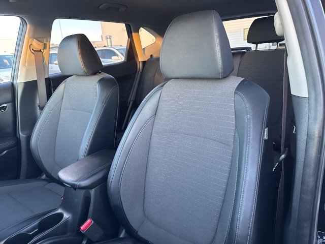 Used 2023 Kia Seltos S image 16