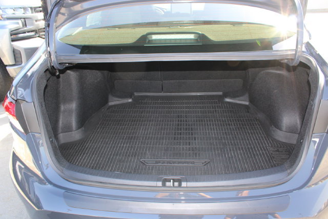 Used 2025 Toyota Corolla SE w/ SE Premium Package FWD image 8