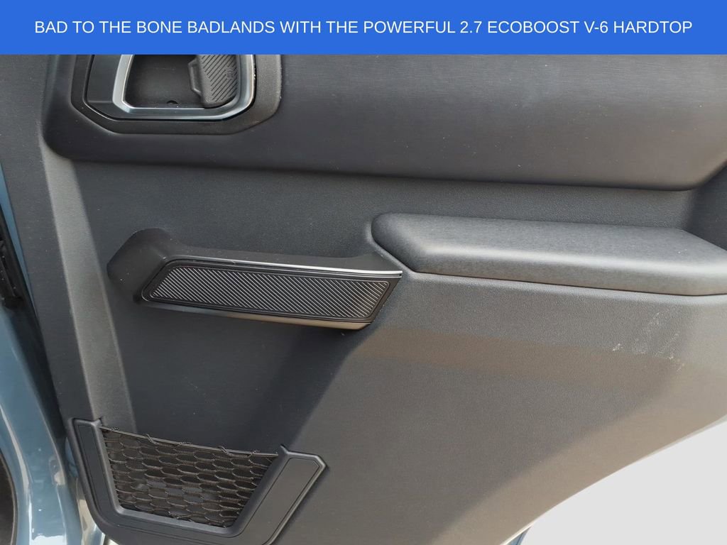 Used 2025 Ford Bronco Badlands image 12