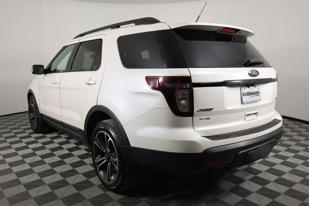 Used 2015 Ford Explorer Sport AWD/4WD image 4