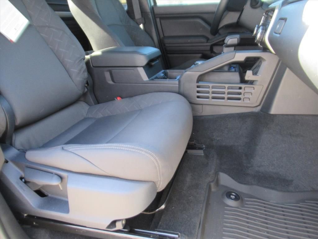 Used 2025 Toyota Tacoma SR image 10