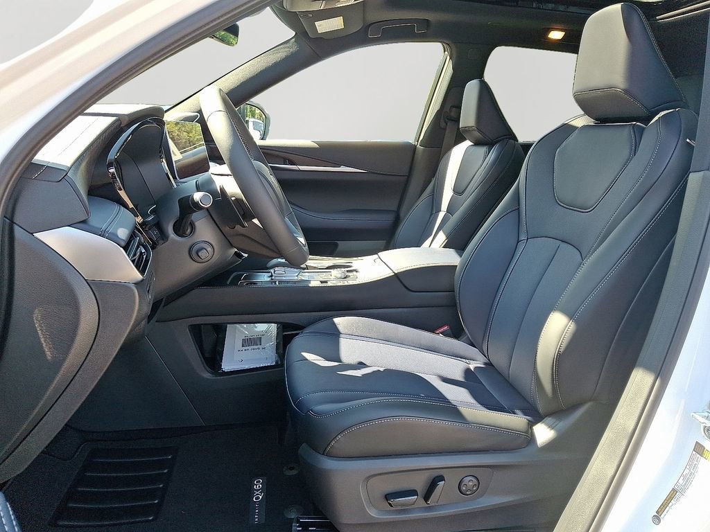 New 2026 INFINITI QX60 Luxe w/ Dark Cargo Package image 6