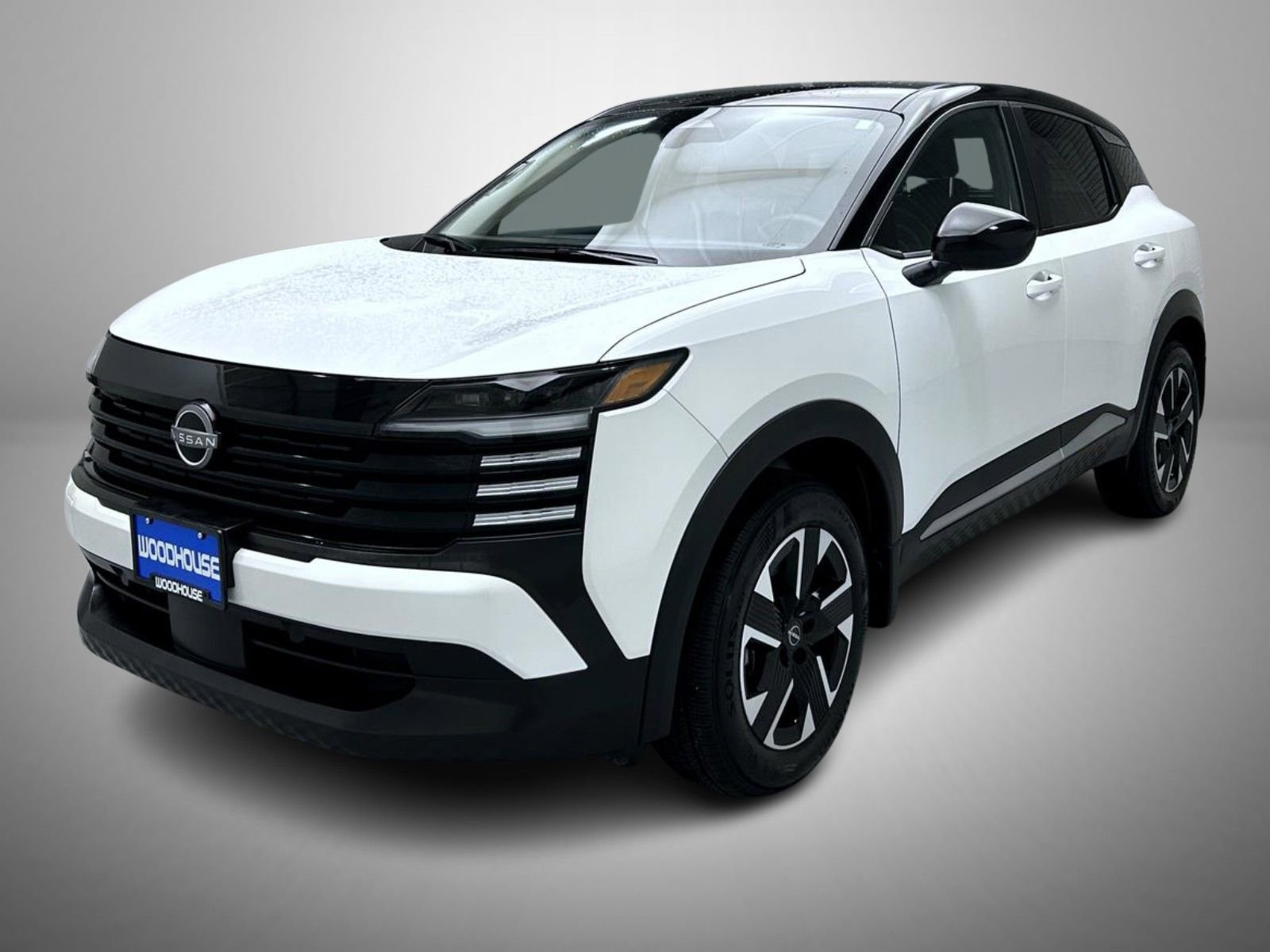 Used 2025 Nissan Kicks SV image 1