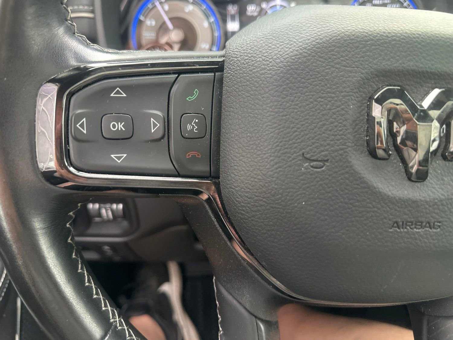 Used 2022 RAM 1500 Limited w/ Body Color Bumper Group AWD/4WD image 29