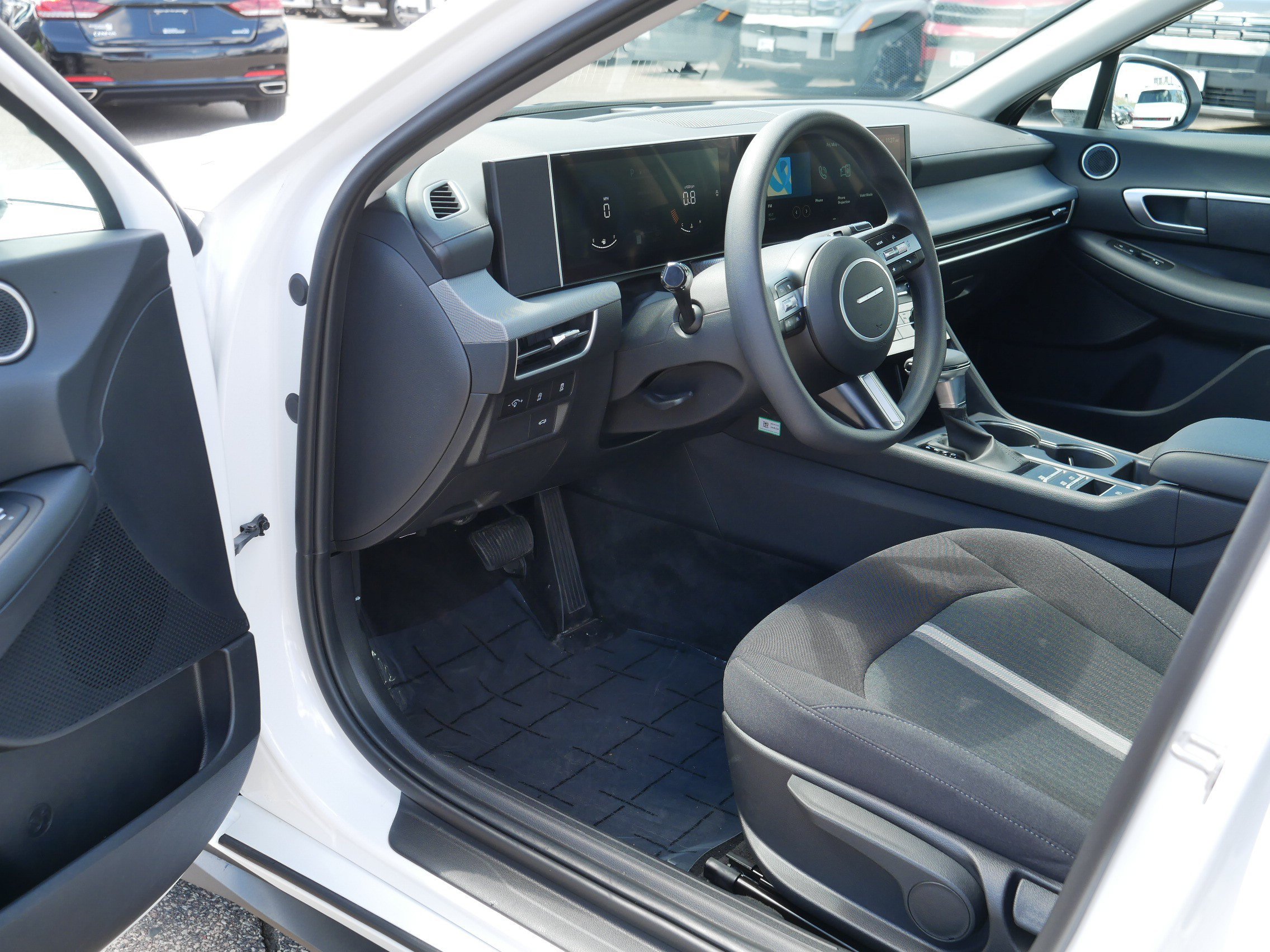 Certified 2025 Hyundai Sonata SE FWD image 11