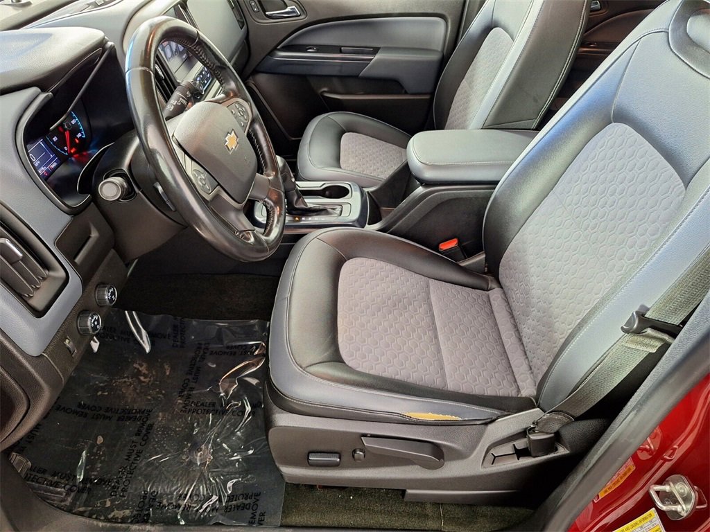 Used 2017 Chevrolet Colorado Z71 image 9