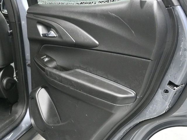 Used 2022 Chevrolet TrailBlazer RS w/ Technology Package image 11