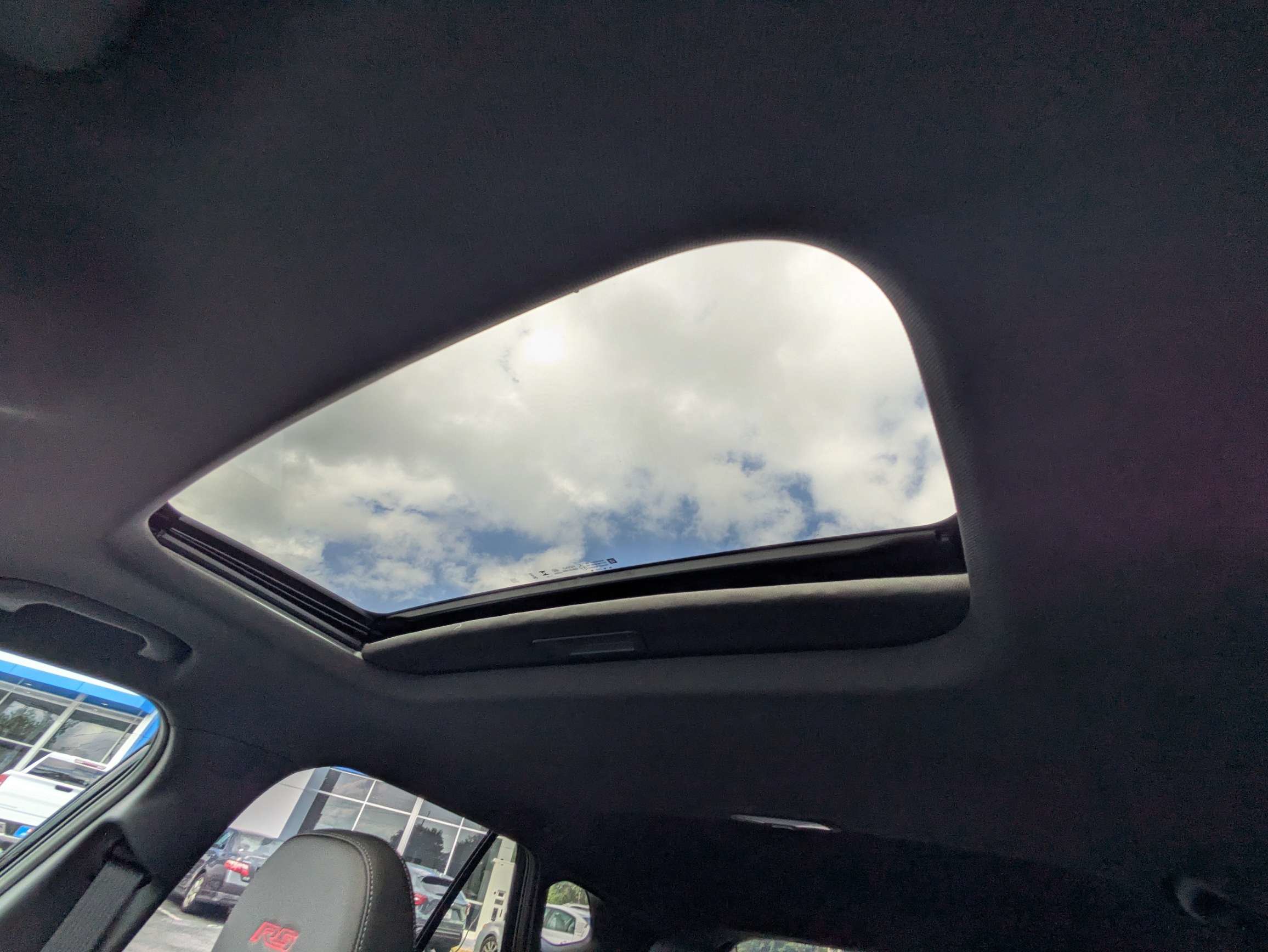 New 2026 Chevrolet Trax RS w/ Sunroof Package FWD image 12