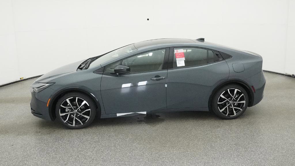New 2026 Toyota Prius Plug-In Hybrid image 3
