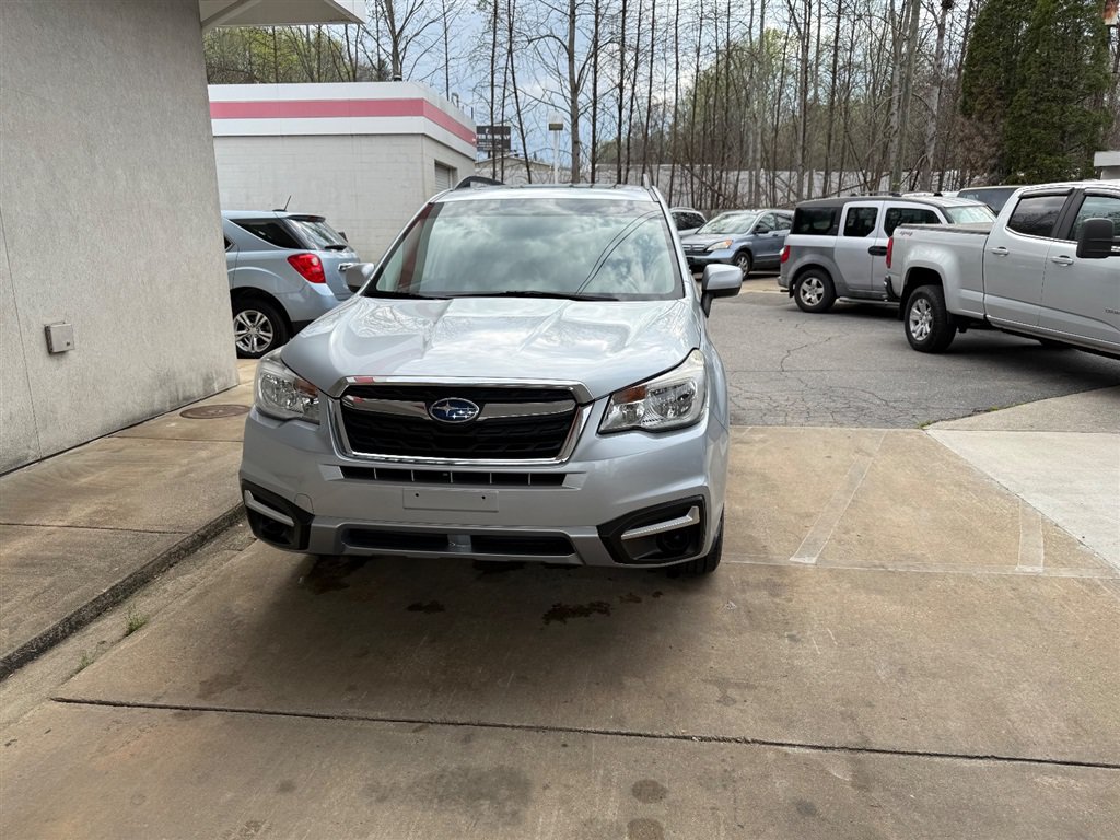 Used 2018 Subaru Forester 2.5i Premium AWD/4WD image 17