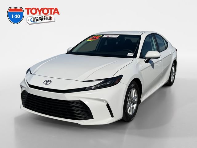 Certified 2025 Toyota Camry LE image 1