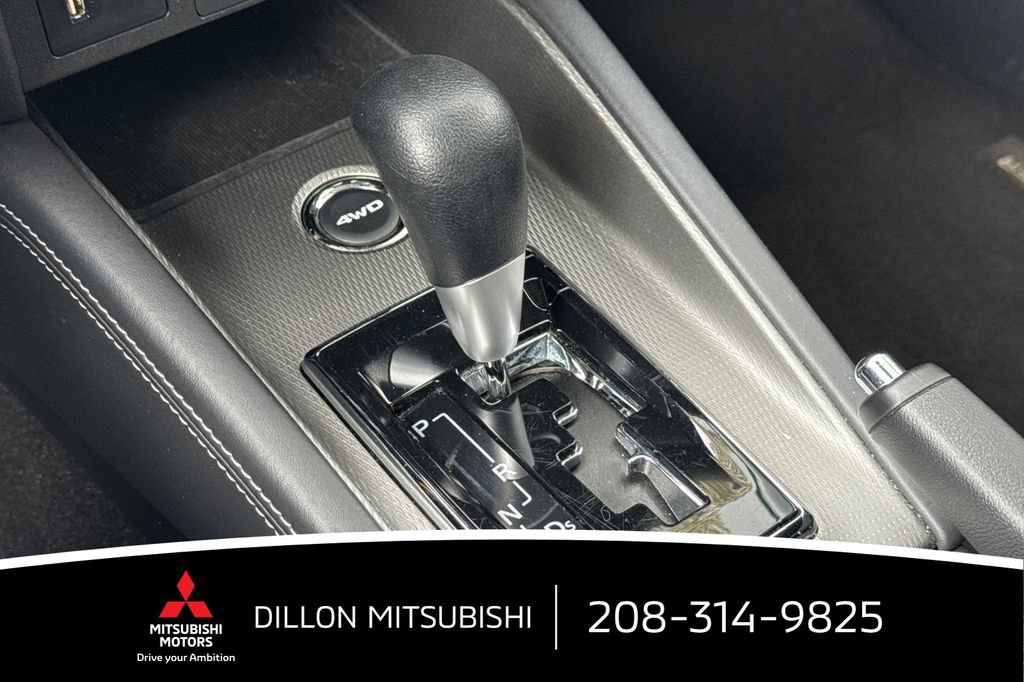 Used 2025 Mitsubishi Outlander Sport ES AWD/4WD image 21