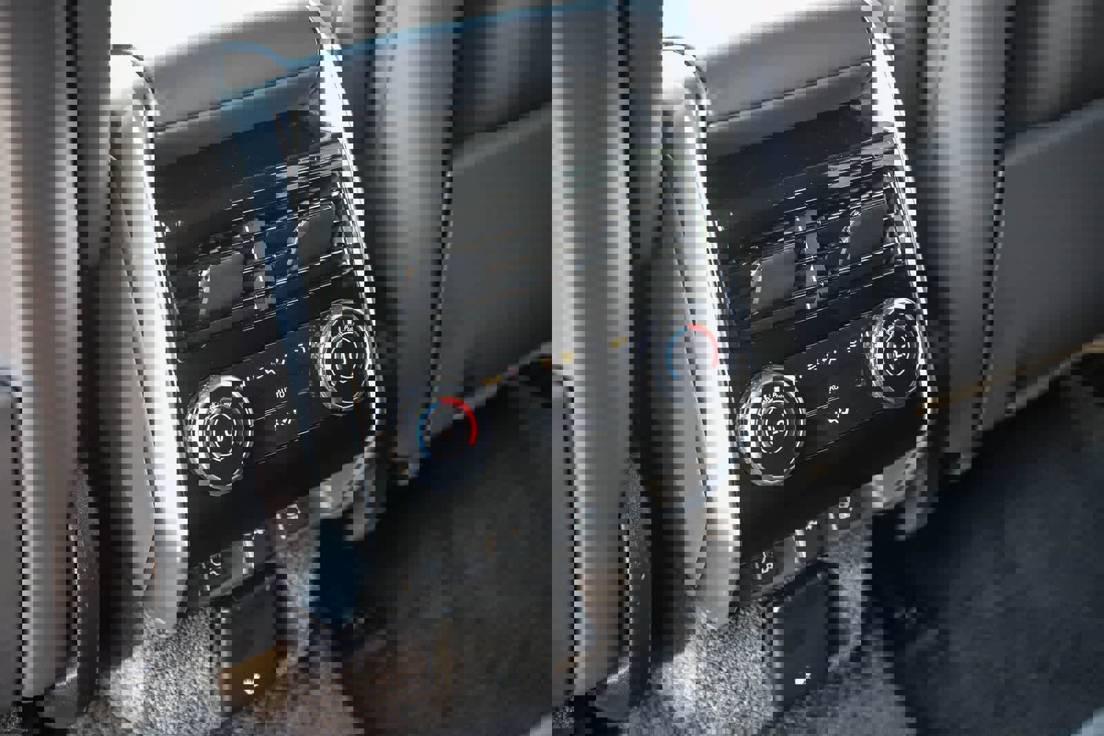 New 2026 Land Rover Range Rover Long Wheelbase SE image 19