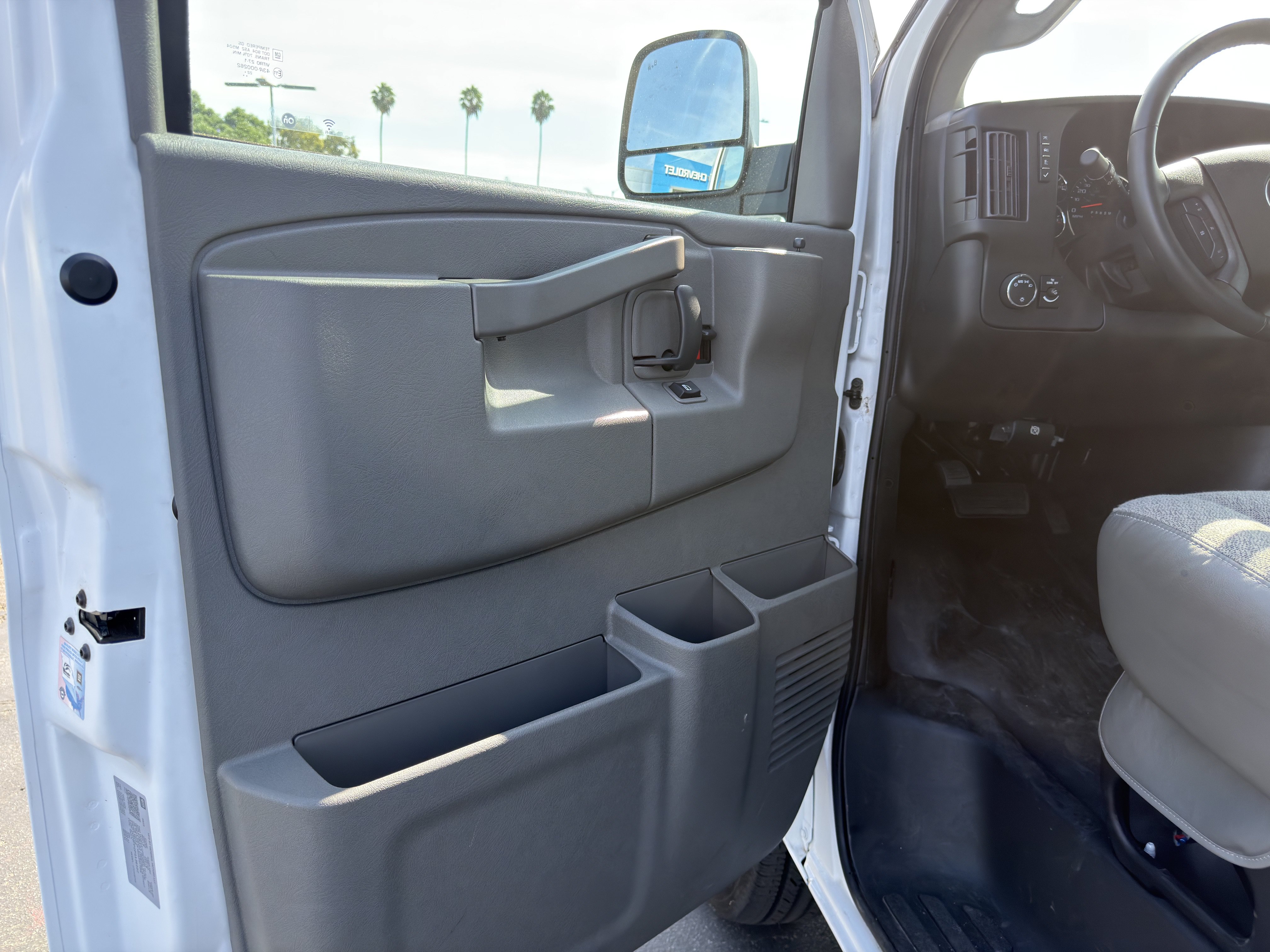 New 2023 Chevrolet Express 3500 Extended w/ Driver Convenience Package RWD image 27