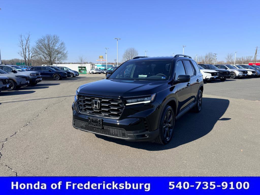 Certified 2025 Honda Pilot Sport video 2