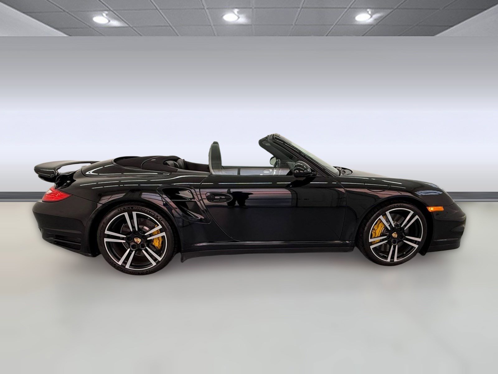 Used 2012 Porsche 911 Turbo S image 7
