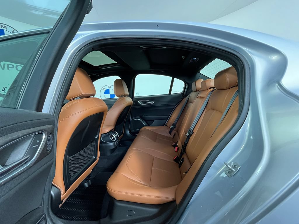 Used 2022 Alfa Romeo Giulia Ti w/ Active Assist Plus Package AWD/4WD image 18