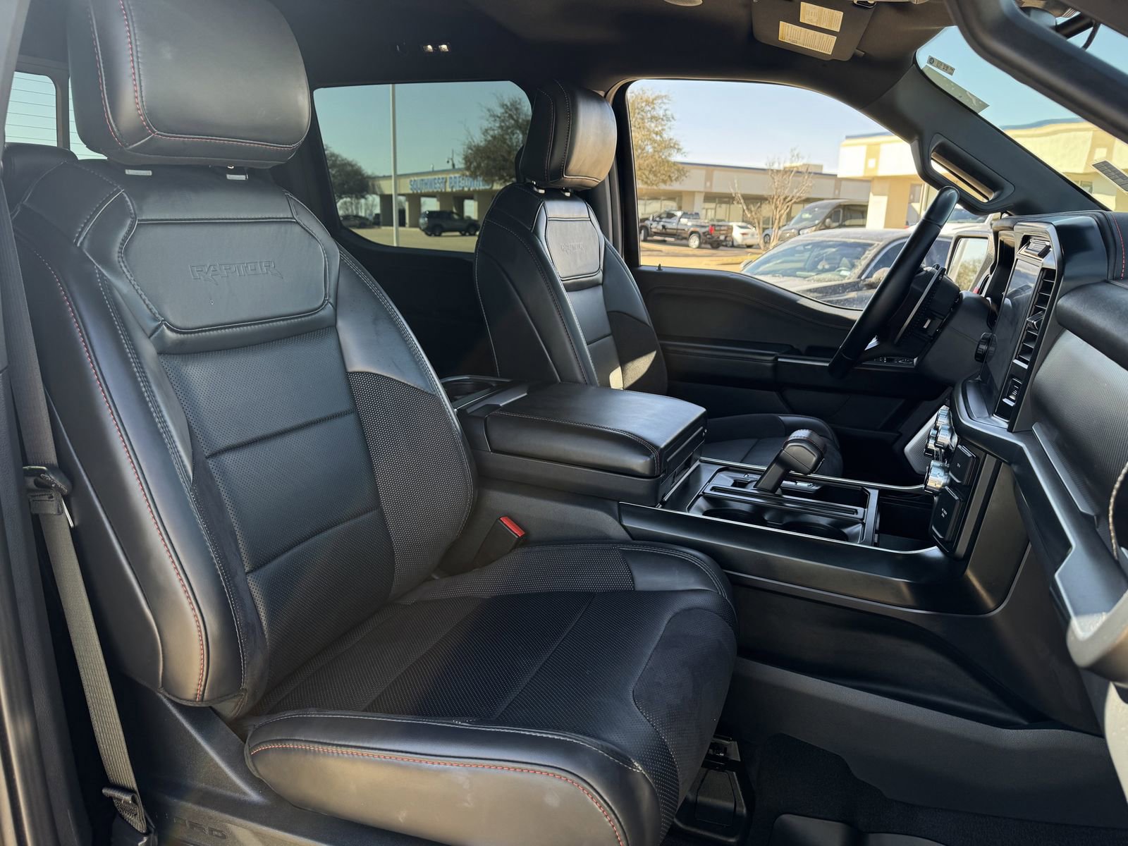 Used 2025 Ford F150 Raptor image 26