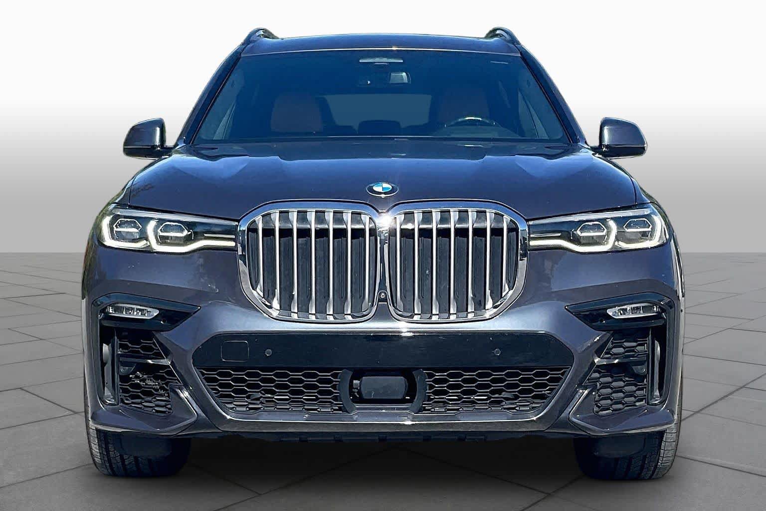 Used 2021 BMW X7 xDrive40i w/ M Sport Package AWD/4WD image 3