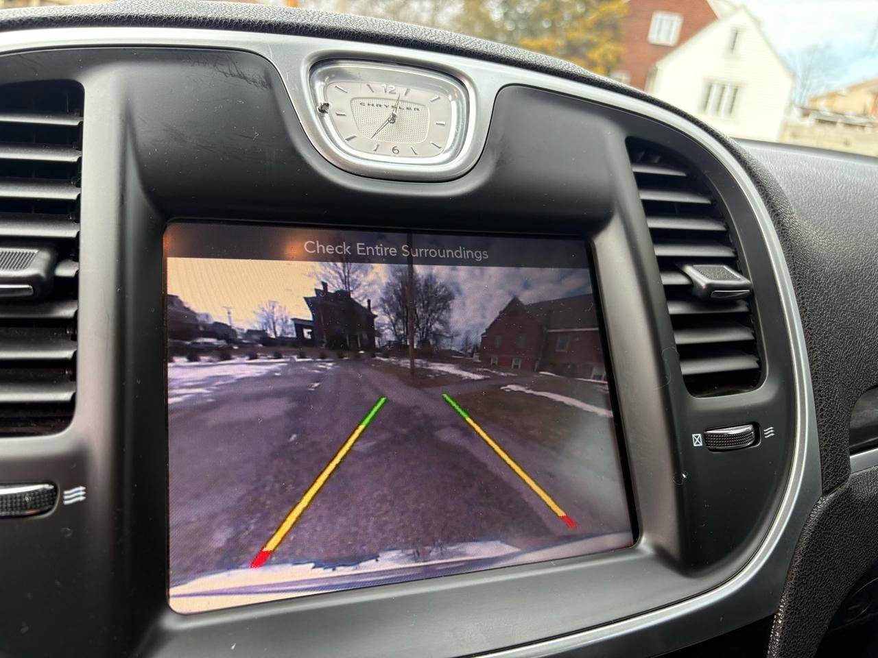 Used 2016 Chrysler 300 Limited w/ Driver Convenience Group image 34