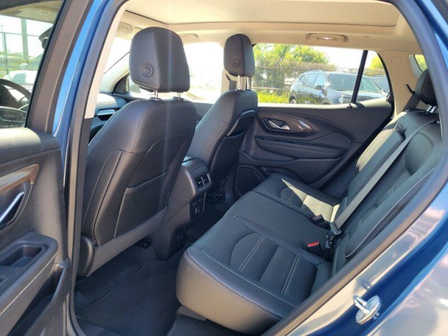 Used 2024 GMC Terrain Denali w/ Denali Premium Package image 29