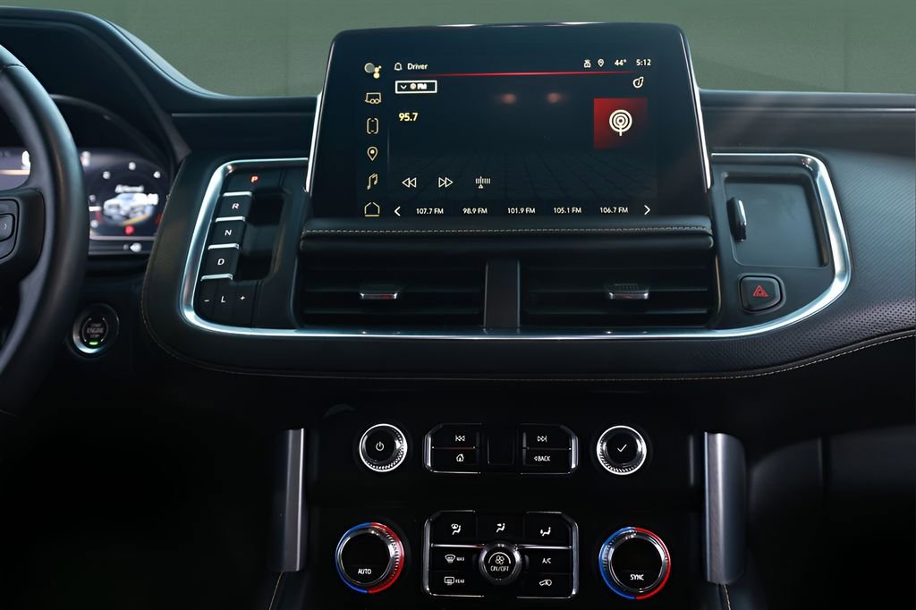 Used 2024 GMC Yukon SLT image 43