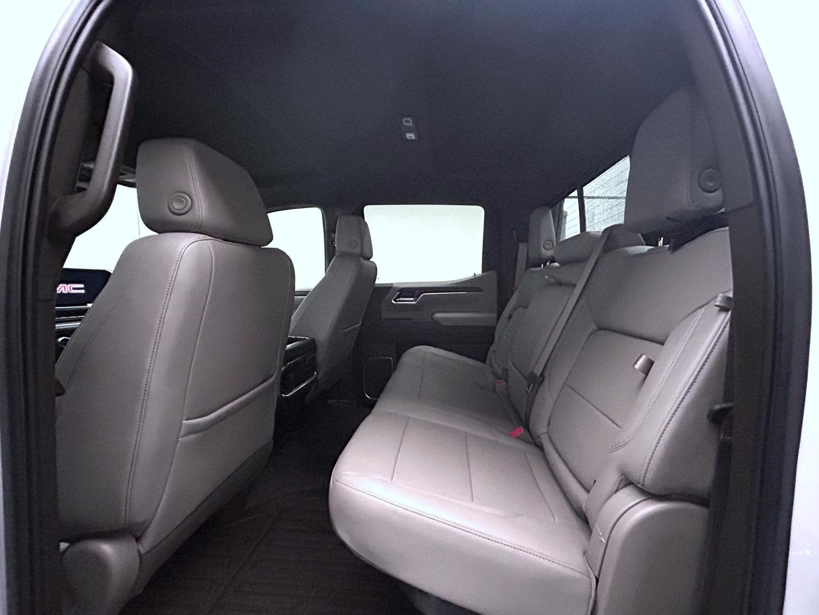 Used 2025 GMC Sierra 1500 SLT w/ SLT Premium Package AWD/4WD image 19