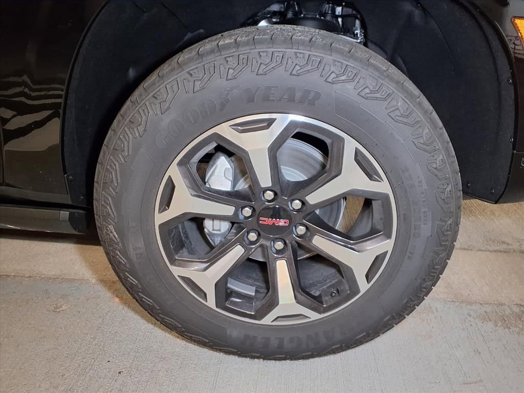 New 2026 GMC Yukon XL AT4 Ultimate image 5