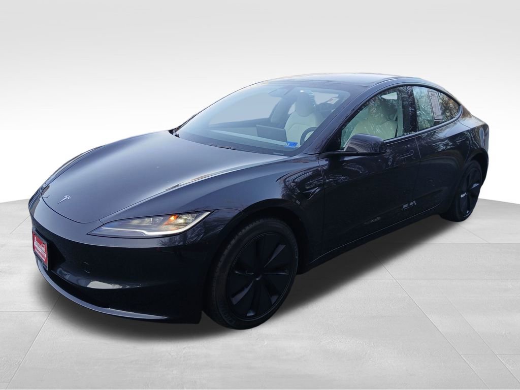 Used 2024 Tesla Model 3 Standard Range image 3