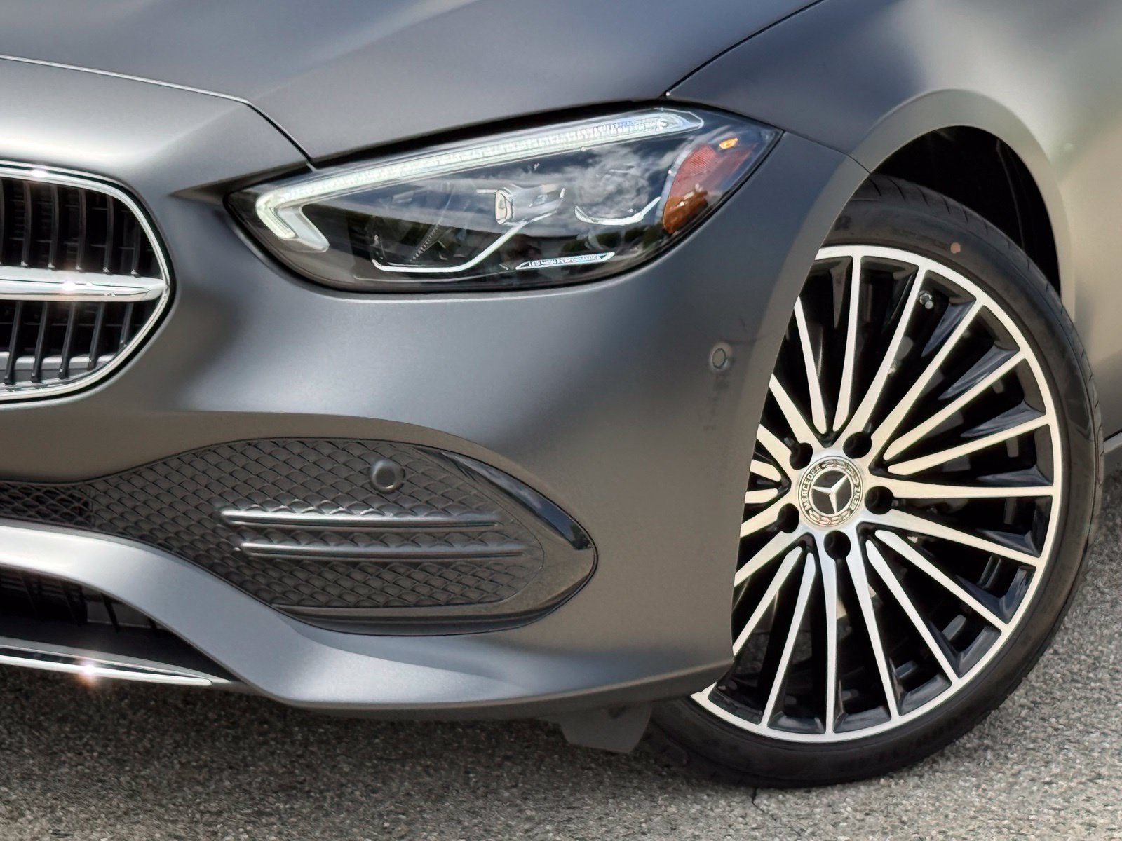 New 2026 Mercedes-Benz C 300 Sedan image 3