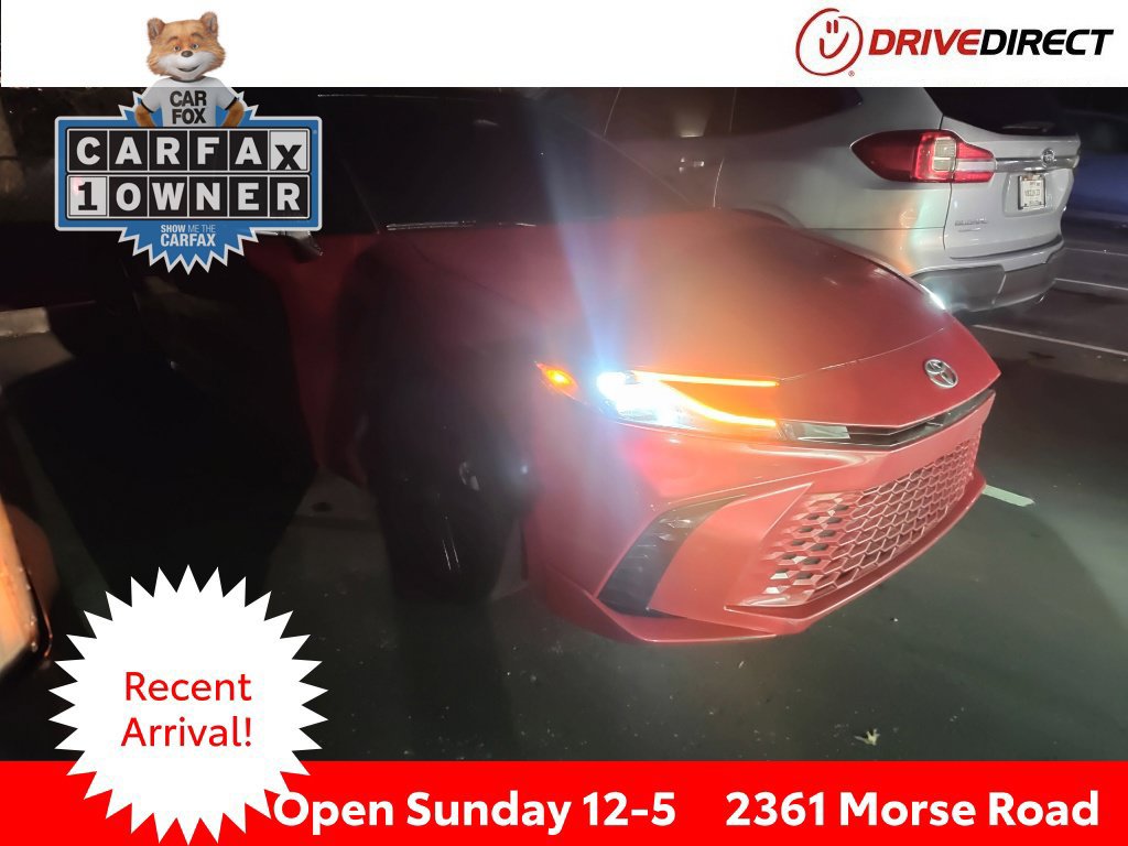 Used 2025 Toyota Camry XSE AWD/4WD image 1
