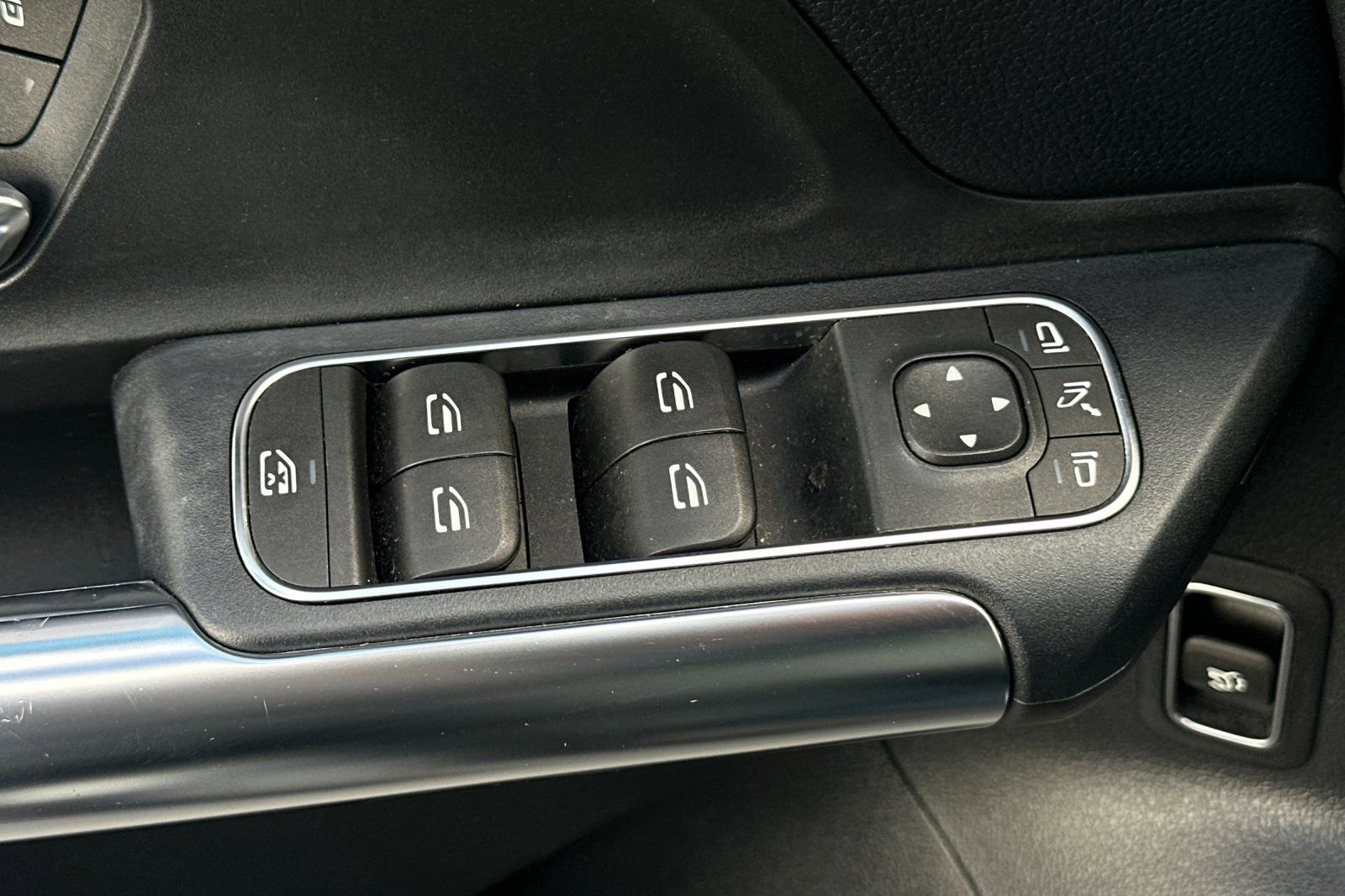 Certified 2022 Mercedes-Benz GLA 250 image 26